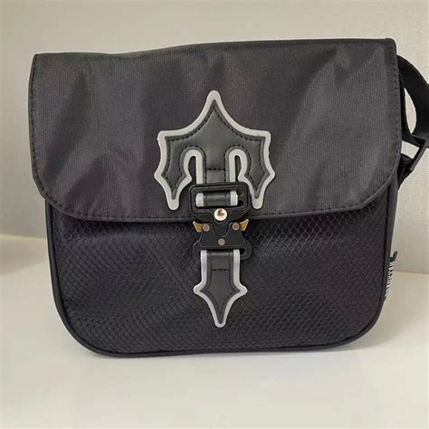 trapstar handbags uk.